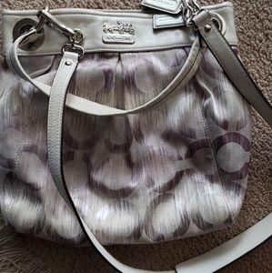 Coach Maggie optic grey sliver